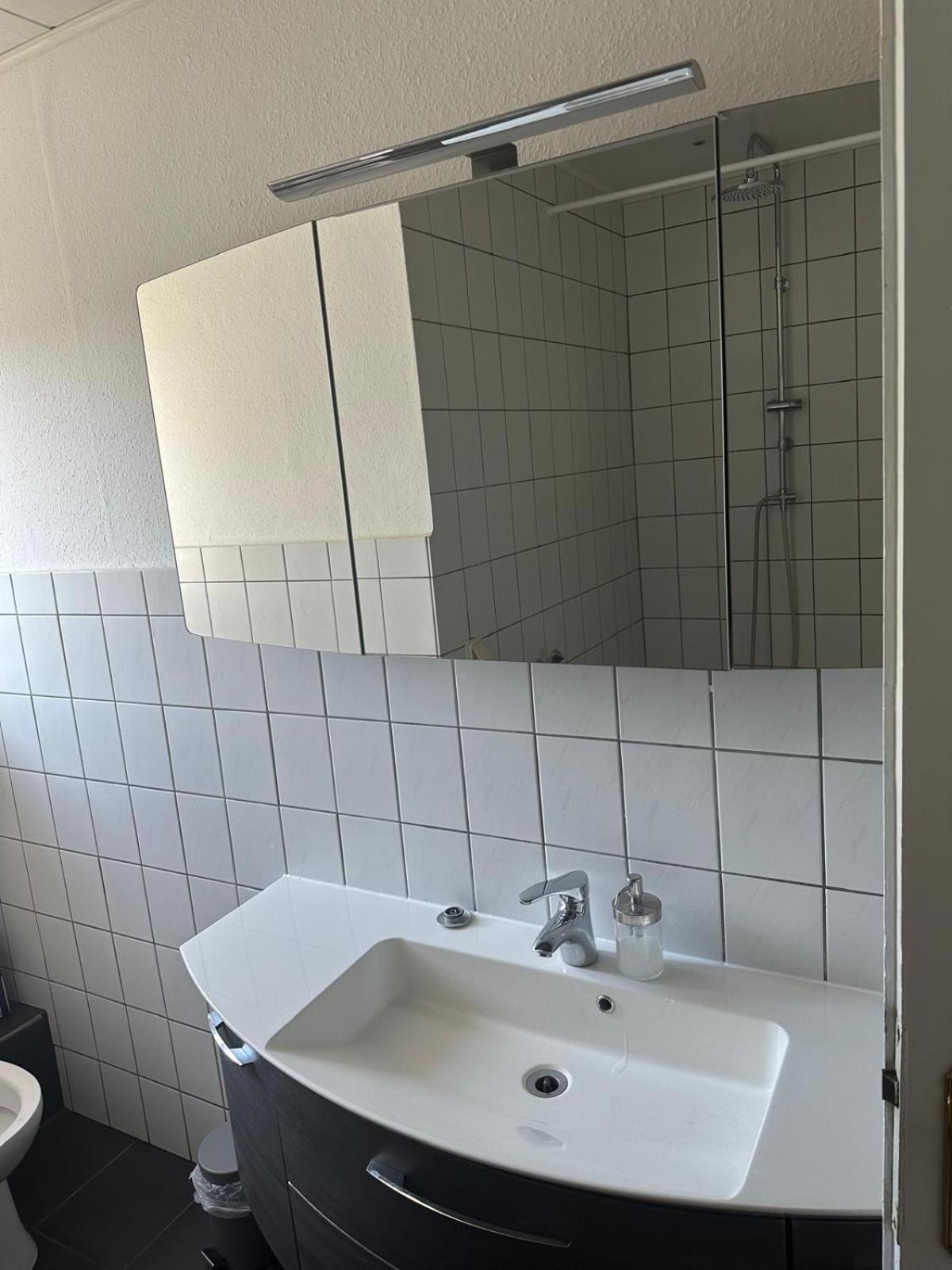 Privatzimmer Am Iltispark ドゥイスブルグ エクステリア 写真